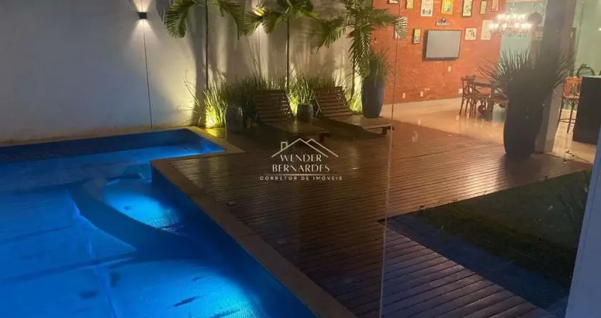 Viva com conforto: casa com 4 suítes e área de lazer completa - Jardim Karaíba