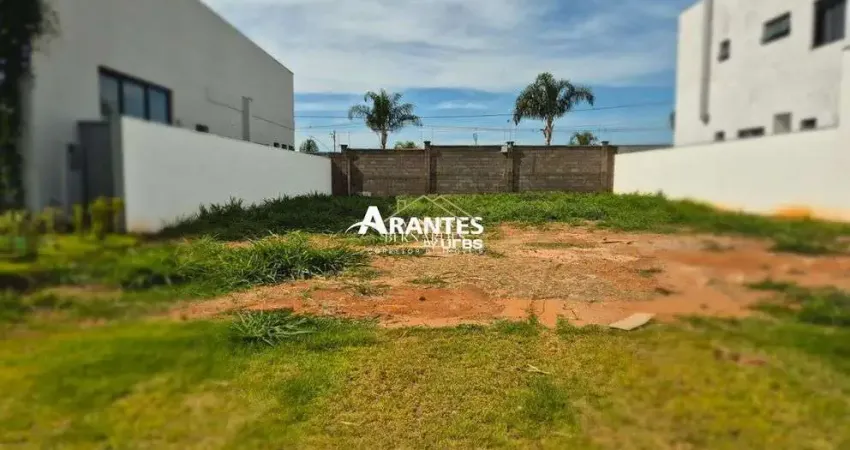 Oportunidade no Golden Village: 420m² em Condomínio de Alto Padrão