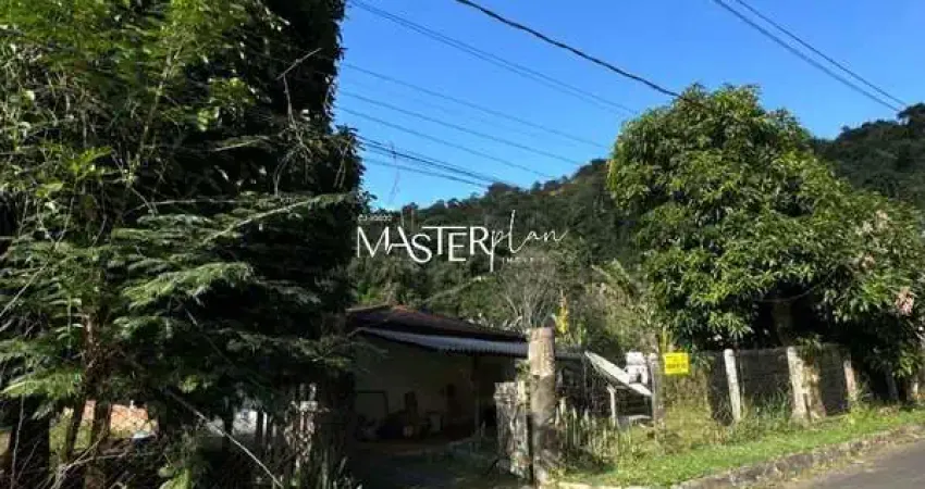 Casa à venda na Antônio Guedes da Silva, 813, Penedo, Itatiaia