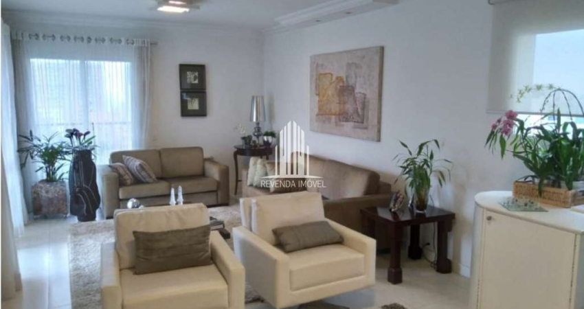 Apartamento no Morumbi com 175m² 3 dormitórios 4 vagas de garagem