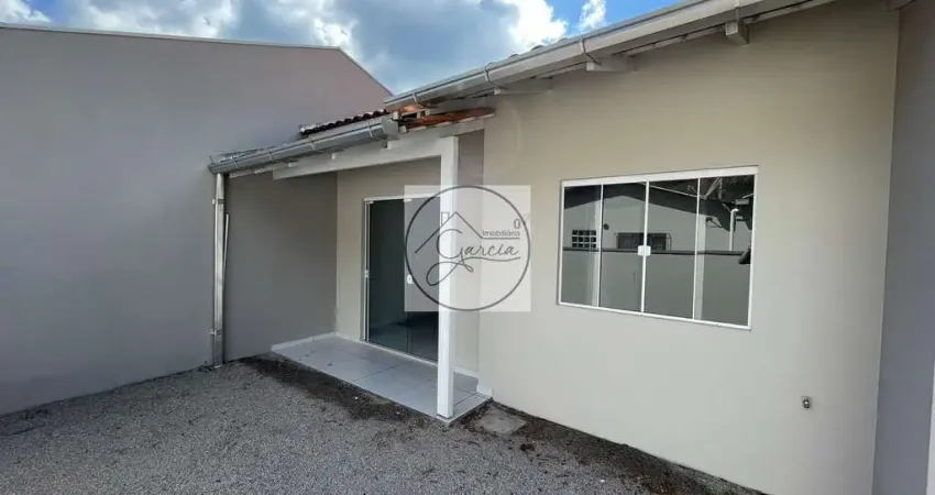 Casa com 2 quartos para alugar na Rua Alberto Muller, Limeira Baixa, Brusque