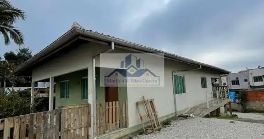 Casa com 2 quartos para alugar no Rio Branco, Brusque 