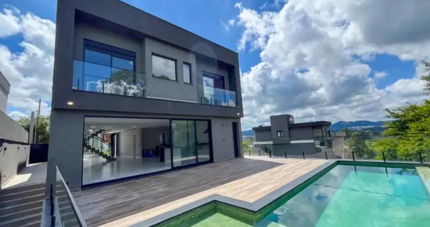 Casa com 318m² e 4 suítes à venda no Reserva Santa Anna.