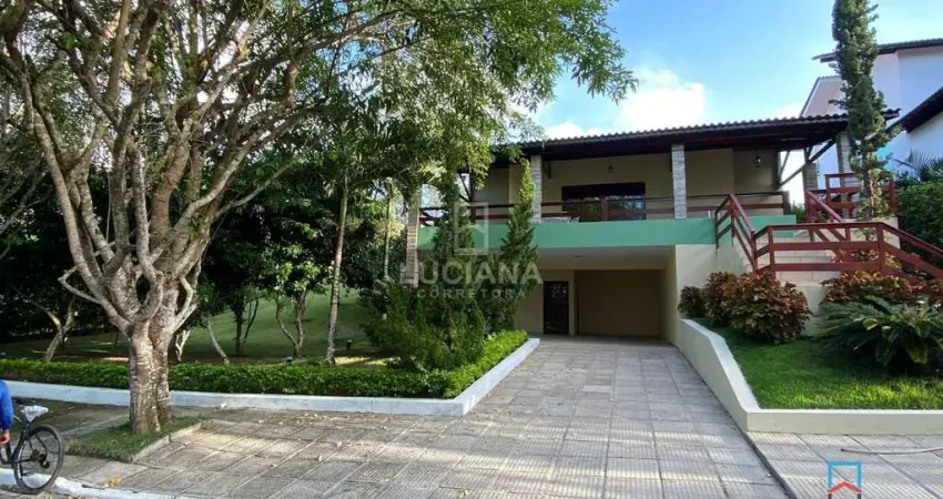 Casa à venda em Condomínio às Margens da BR 232 - 04 quartos (sendo 02 suítes)