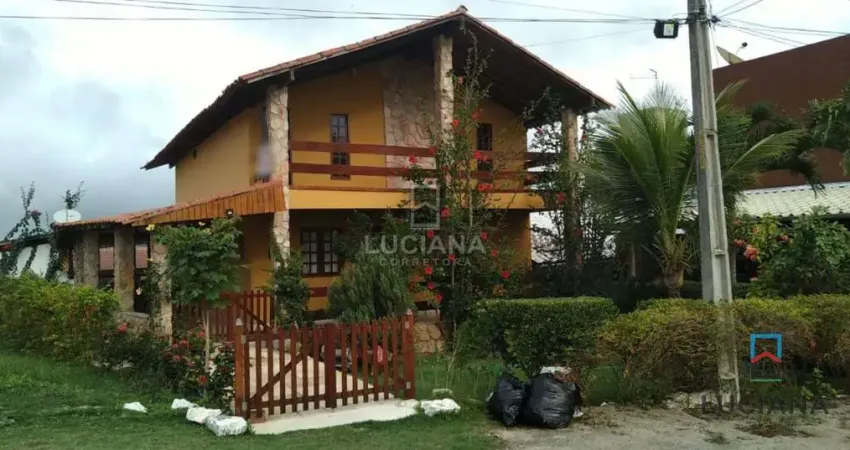 Belíssima casa em Condomínio Fechado Próximo ao Centro e com Vista