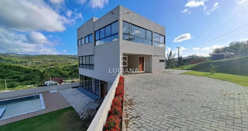 Alto Padrão! Casa com 5 Quartos em Condomínio Fechado - Gravatá/PE