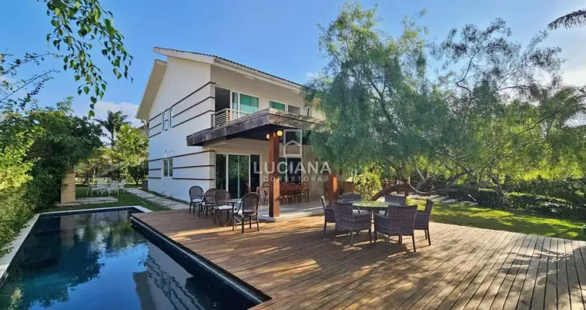 Alto Padrão! Excelente Casa com 6 suítes em condomínio referência!