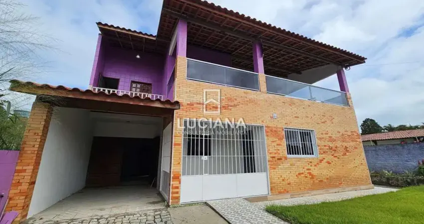 Excelente Localização! Casa com piscina perto do Centro de Gravatá/PE