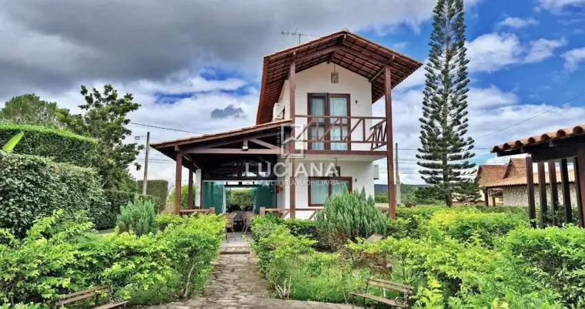 Casa com 3 Quartos em Condomínio a menos de 5 minutos da BR em Gravatá/PE!