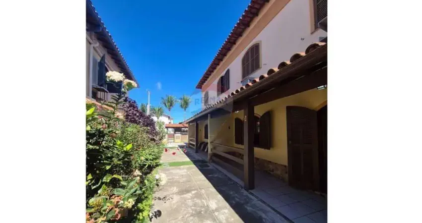 Casa em condomínio a Venda no Peró, 3 quartos, em Cabo Frio/RJ - R$ 495 MIL