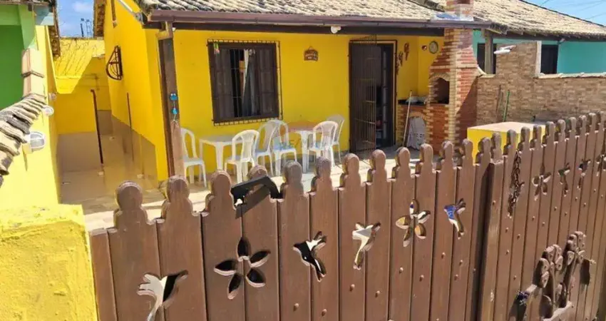 Casa a venda em unamar, cabo frio/rj - 2 quartos e área de lazer com piscina - 112m2