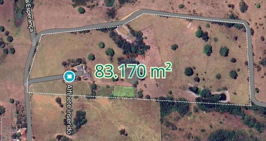 SITIO BELA VISTA EM BANQUEIROS, ARARUAMA-RJ COM 83.000M2 POR R$820.000