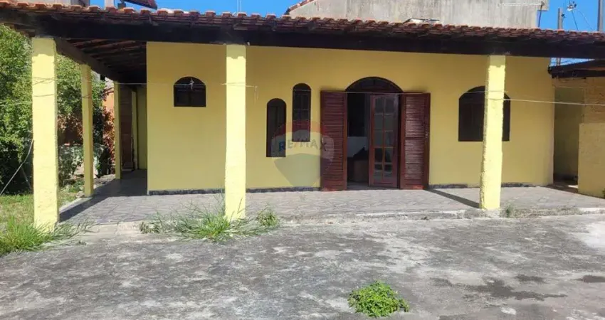 Casa em cabo frio - unamar, 2 quartos com kitnet independente, área de 512m², ótima localização e preço!