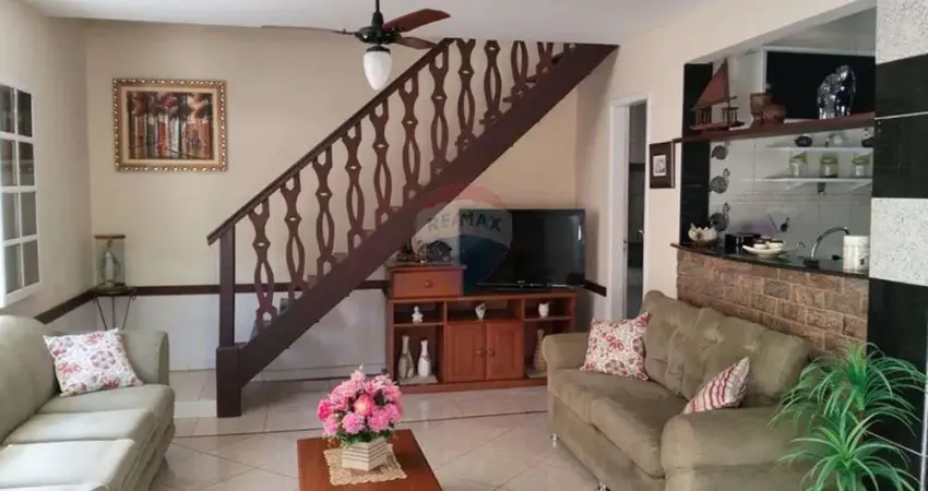 Casa duplex a venda no peró, cabo frio/rj, 2 quartos , 620m2 - r$ 550 mil