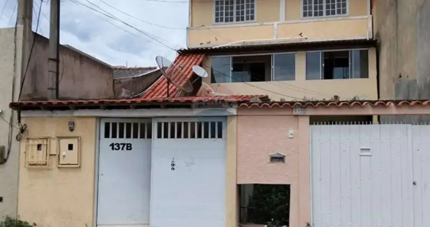 Casa de 3 quartos a venda em Jardim Caiçara, 480m2 Cabo Frio/RJ - R$ 460 mil