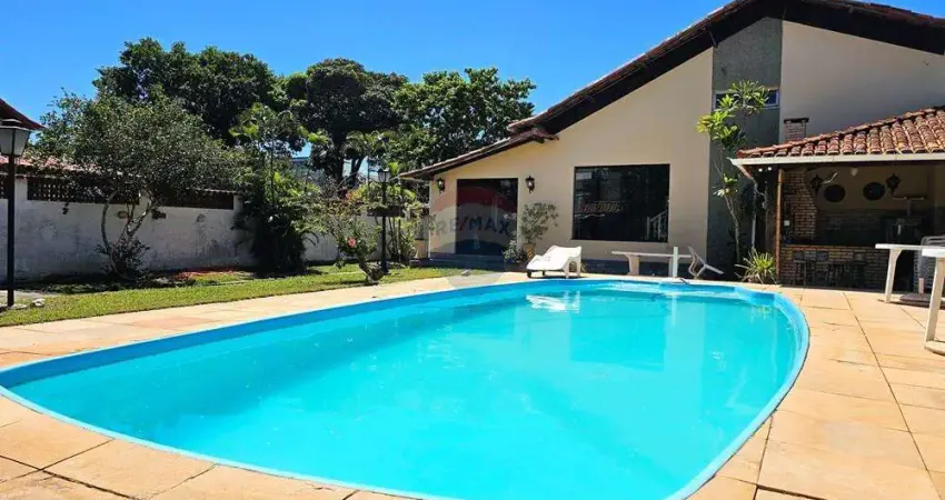 Casa com 5 quartos na Palmeiras, Cabo Frio 918m² de terreno - R$ 1.600.000,00