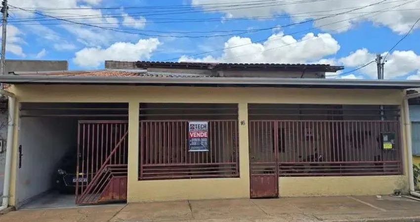 Casa 4 Quartos sendo 1 suite Jardim União Cristo Rei Várzea Grande.