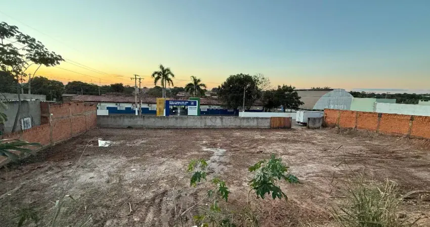 Vendo 4 Lotes de 250m² área total 1000m² no bairro Dr. Fabio em Cuiabá valor R$ 270 mil