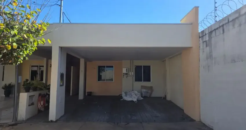 Aluga casa 2/4 Condomínio Esmeralda com energia solar