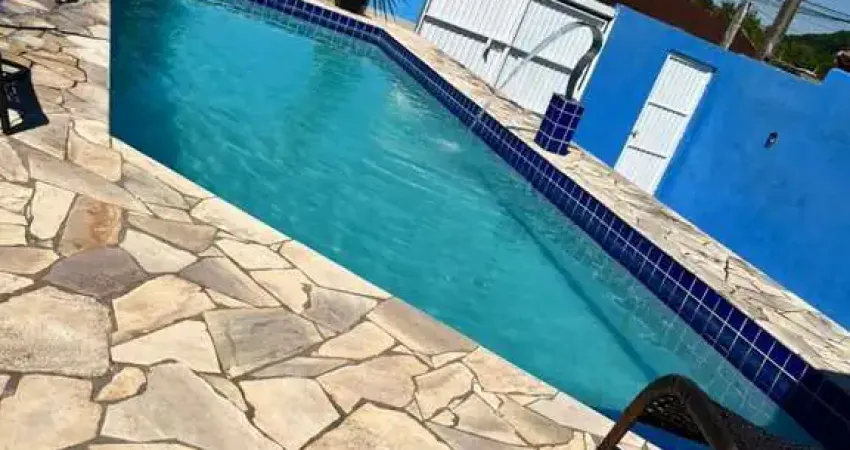 Casa para Venda em Itanhaém, LOTY, 2 dormitórios, 1 banheiro, 4 vagas