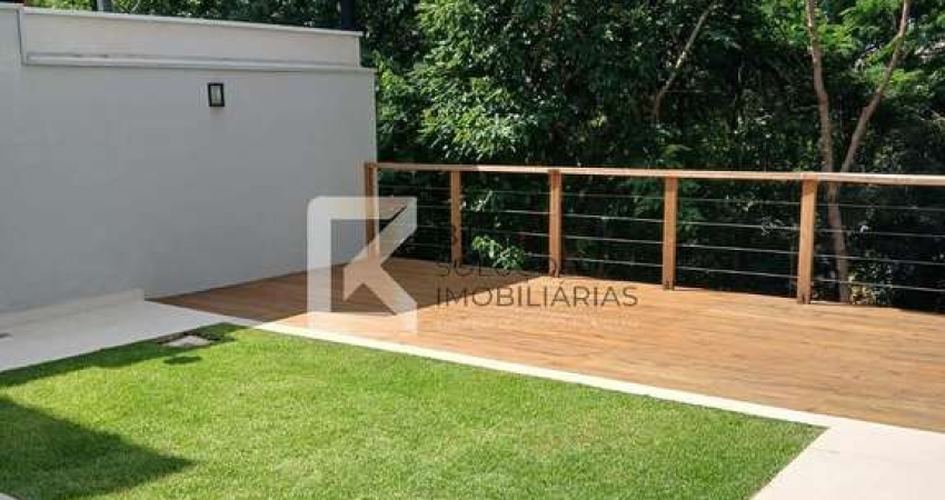 Sobrado à venda, 3 Suítes, 4 Vagas de Garagem, Infraestrutura de ar condicionado, Jardim,  Condomín