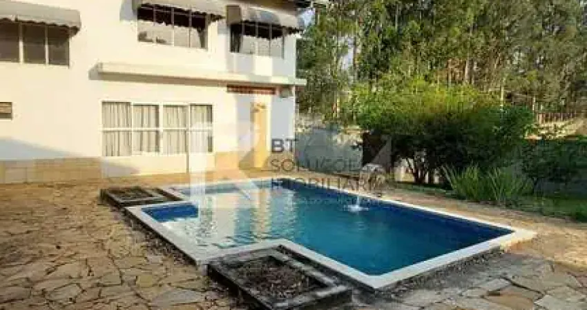 Chácara à venda, Sobrado de 556m², Piscina, Área Gourmet, Canil, Jardinagem, Chácara Alvorada, Inda