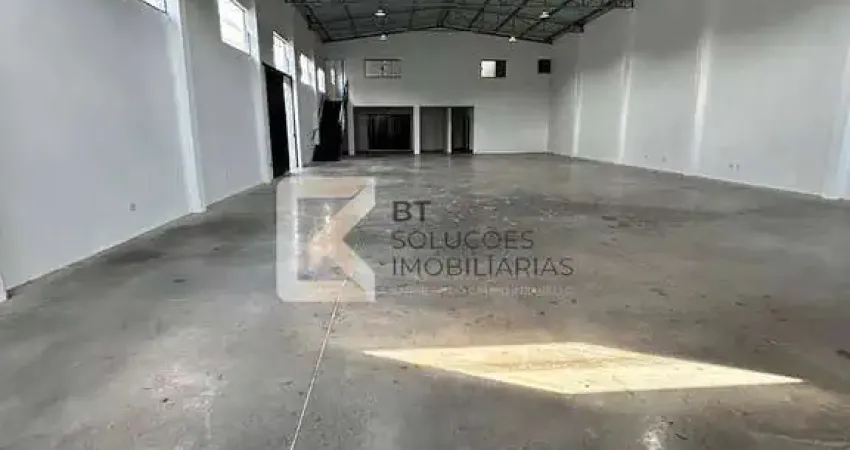 Galpão para locação, 3 salas privativas, recepção, piso para grandes caminhões, Distrito Industrial