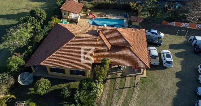 Chácara à venda, 3 dormitórios, sendo 1 suíte,Toda avarandada, Piscina, Currasqueira, Pomas, Sítios