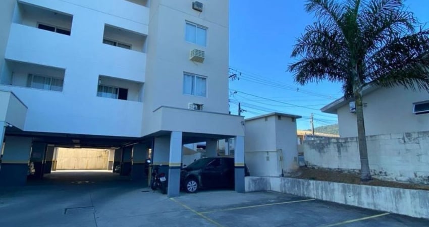 APARTAMENTO À VENDA – CAMBORIÚ, BAIRRO LÍDIA DUARTE!