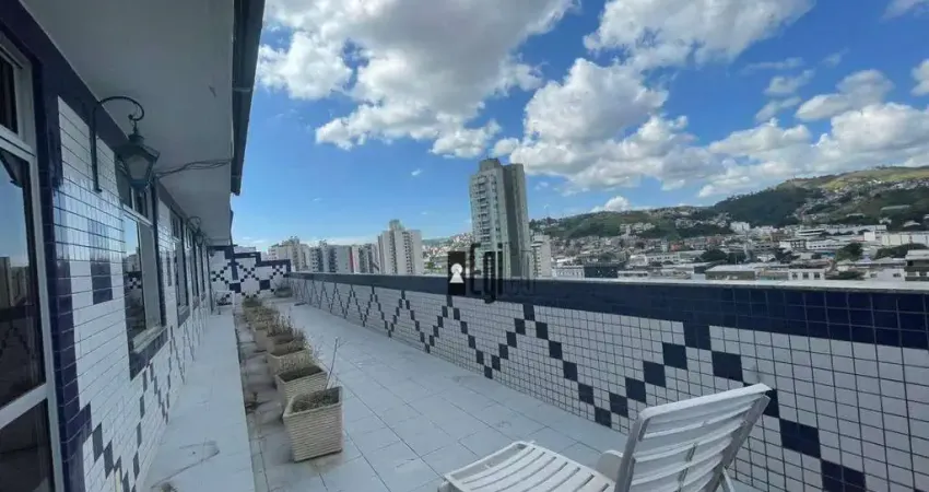 Cobertura com 3 dormitórios à venda, 214 m² por R$ 650.000,00 - Centro - Juiz de Fora/MG