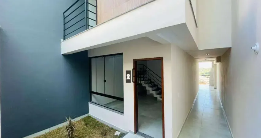 Casa com 2 dormitórios à venda, 140 m² por R$ 399.900,00 - Parque Independência - Juiz de Fora/MG