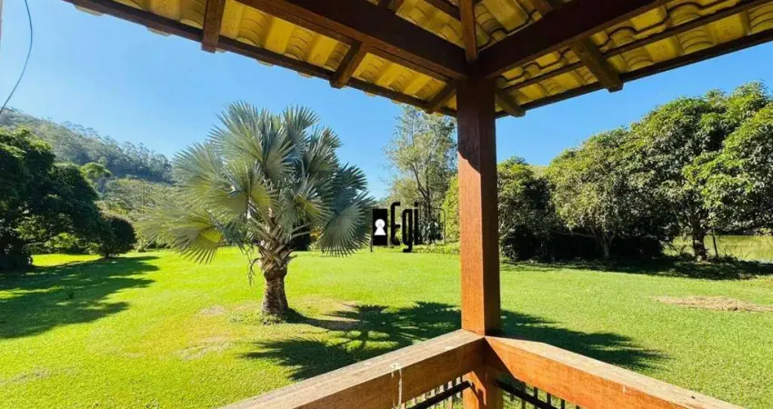 Sítio com 3 dormitórios à venda, 8500 m² por R$ 989.900,00 - Zona Rural - Juiz de Fora/MG