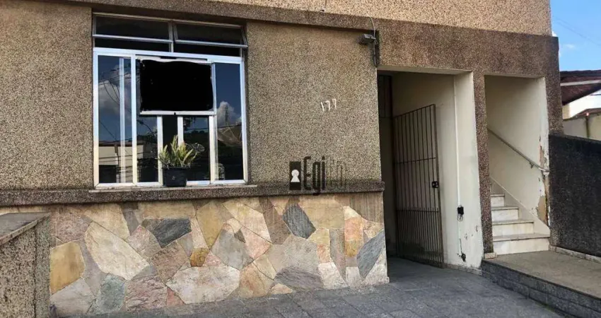 Casa com 3 dormitórios à venda por R$ 550.000,00 - Progresso - Juiz de Fora/MG