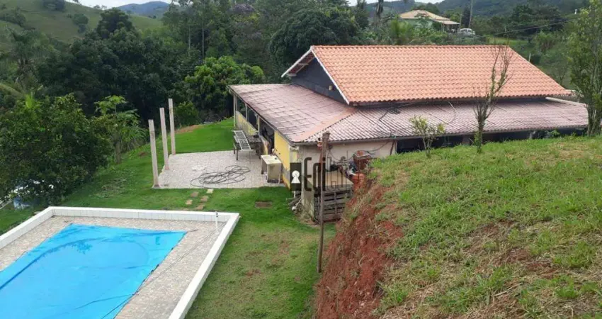 Chácara com 2 dormitórios à venda, 3100 m² por R$ 400.000,00 - Valadares(Juiz de Fora) - Juiz de Fora/MG