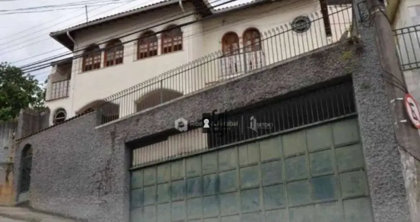 Casa com 5 dormitórios à venda por R$ 3.000.000,00 - São Mateus - Juiz de Fora/MG