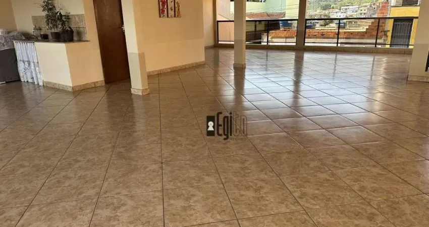 Casa com 3 dormitórios à venda, 108 m² por R$ 570.000,00 - Democrata - Juiz de Fora/MG