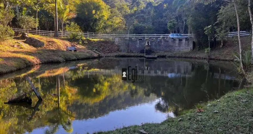 Sítio com 3 dormitórios à venda, 300000 m² por R$ 980.000,00 - Torreões - Juiz de Fora/MG