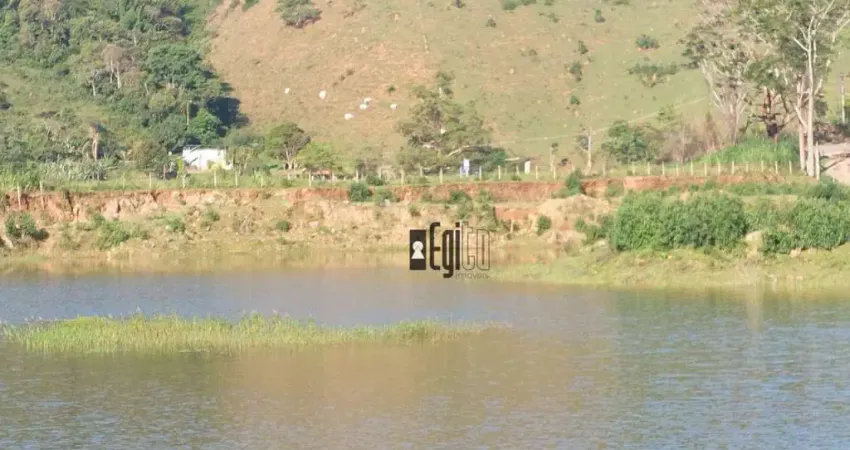 Sítio com 3 dormitórios à venda, 270000 m² por R$ 799.000 - Zona Rural - Lima Duarte/MG