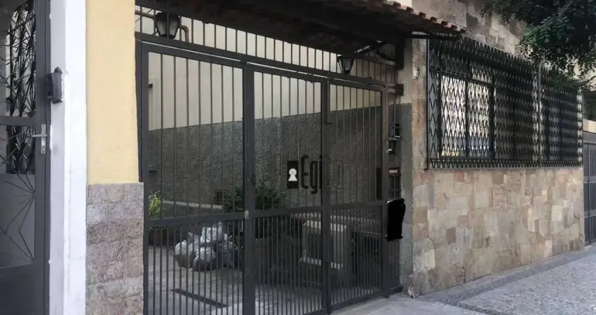 Casa com 3 dormitórios à venda, 110 m² por R$ 430.000,00 - Centro - Juiz de Fora/MG