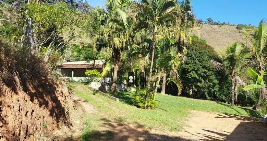 Sítio com 6 dormitórios à venda, 480000 m² por R$ 900.000,00 - Igrejinha - Juiz de Fora/MG