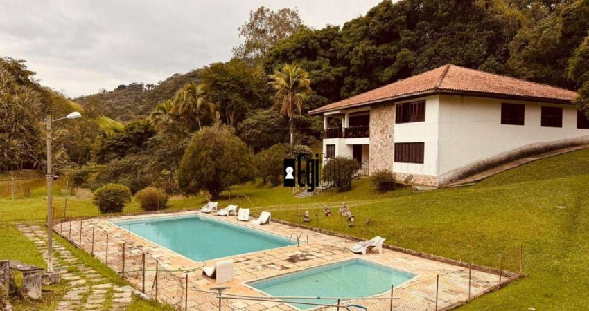 Sítio com 6 dormitórios à venda, 50000 m² por R$ 2.500.000,00 - Centro - Simão Pereira/MG