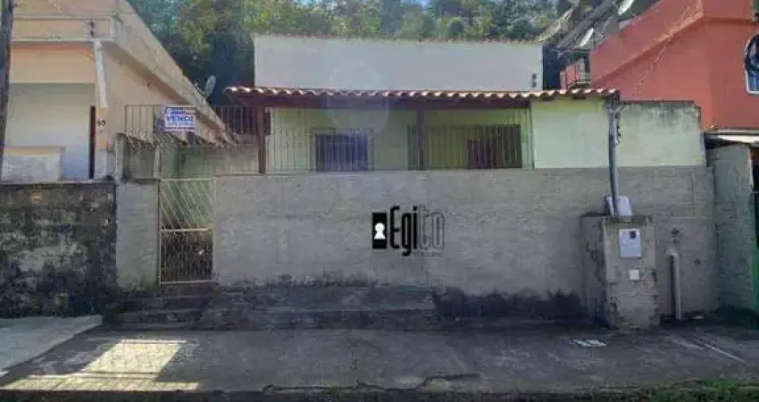 Casa com 2 dormitórios à venda por R$ 220.000 - Centro - Juiz de Fora/MG