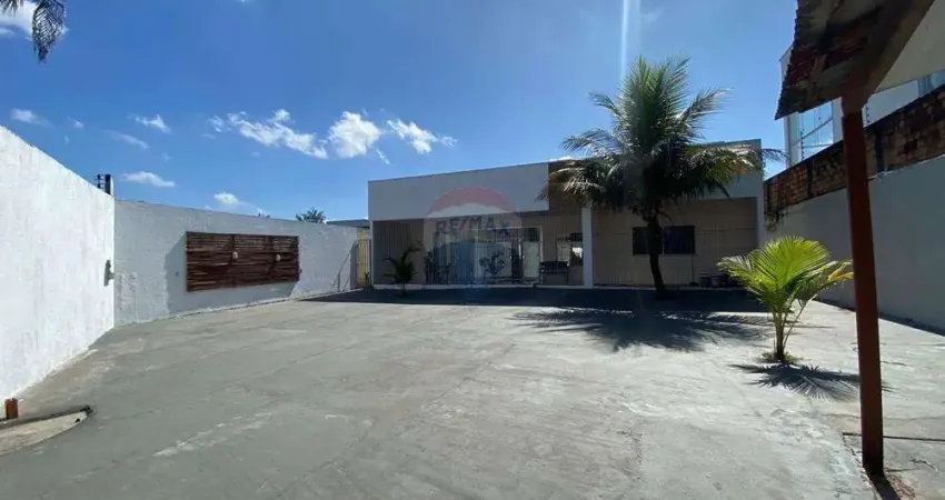 Casa em Condomínio Fechado, com terreno de 1000m², 302m² de área Útil em Ananindeua Belém PA