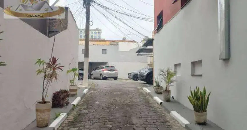 Sobrado em Condomínio Fechado, com 2 Quartos e 1 Vaga A Venda no Tatuapé.