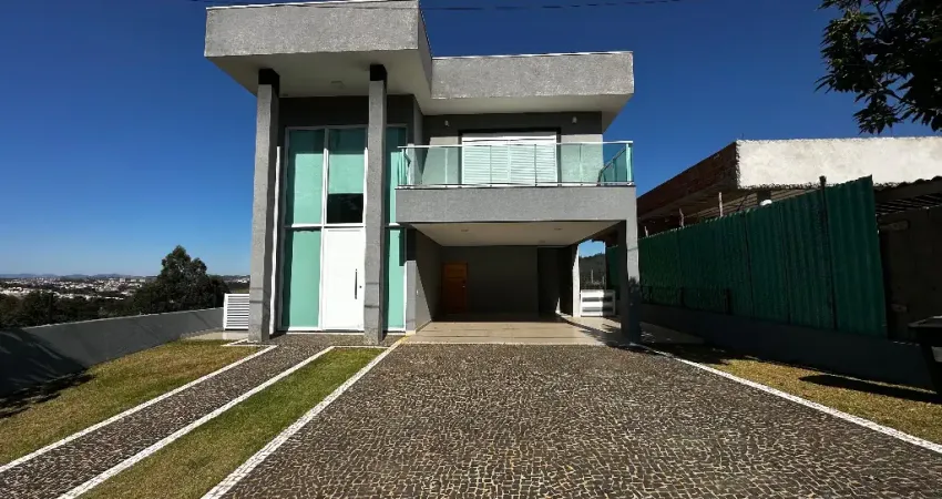 Casa Exclusiva Mobiliada para Locação – Condomínio Campos do Conde