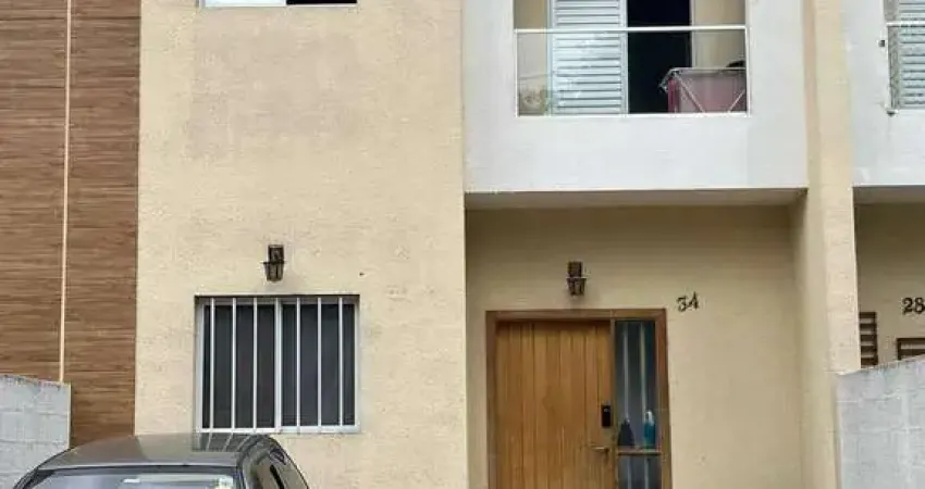 Casa à Venda em Condomínio - Cotia, SP