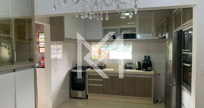 Casa à venda no bairro Meia Praia - Itapema/SC