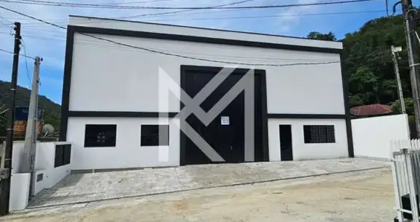 Pavilhão/Galpão à venda no bairro Bairro Rio Pequeno - Camboriú/SC