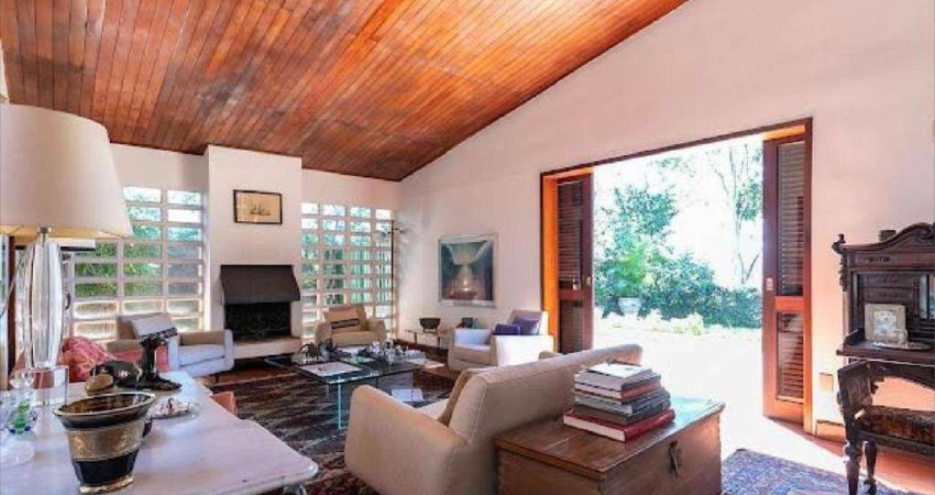 Sobrado com 3 dormitórios à venda, 250 m² por R$ 7.500.000,00 - Jardim Everest - São Paulo/SP