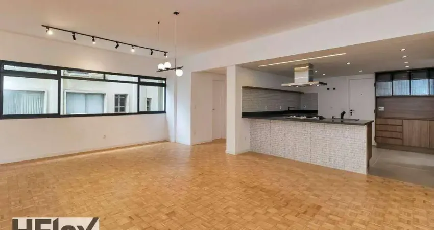 Apartamento reformado 220m2 - 3 dormitórios sendo 1 suíte- 2 vagas - Cerqueira Cesar - SP